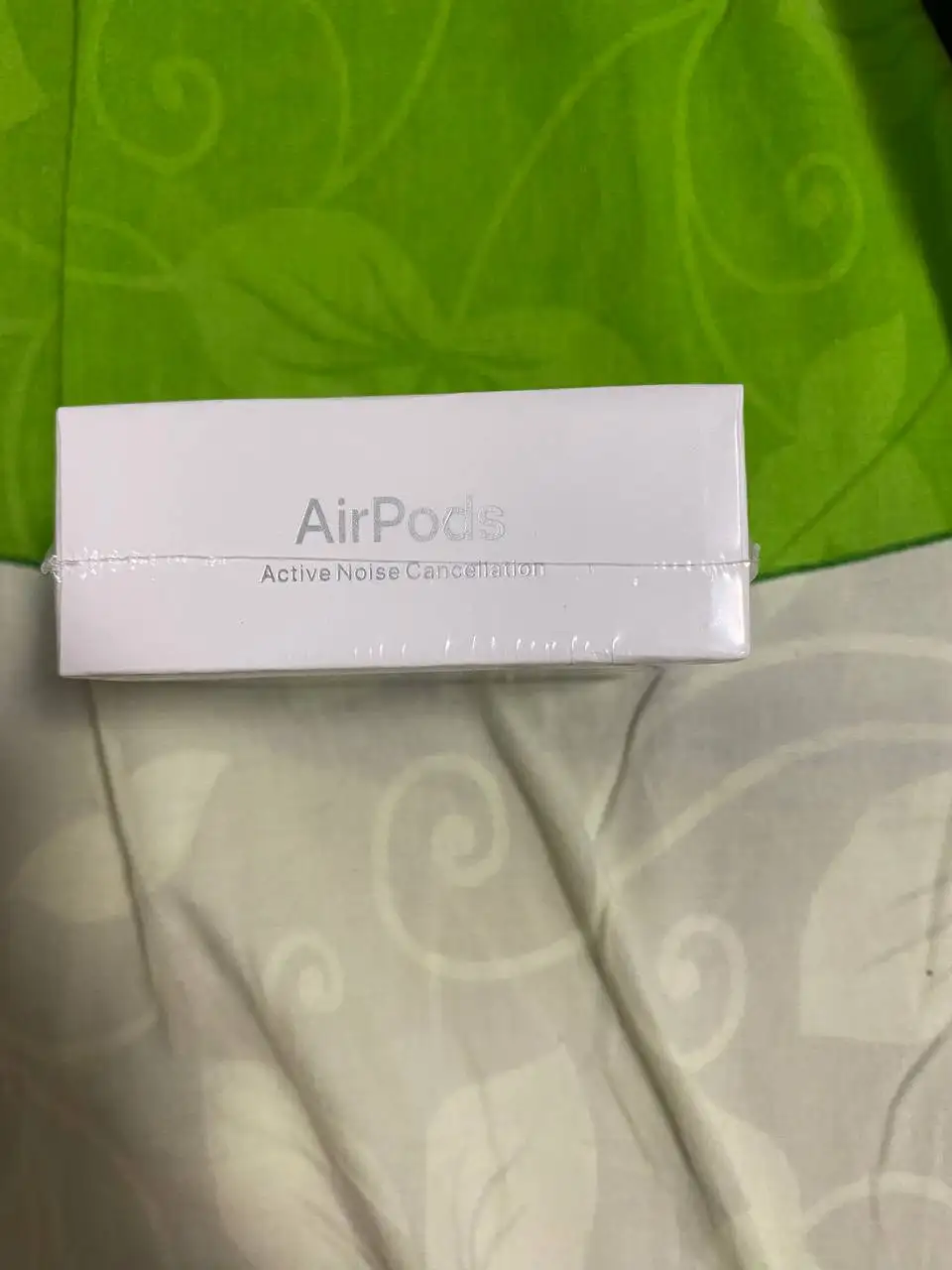 Продажа AirPods 4 и Ray Ban с камерой - Аксессуары (Электроника) в Москва
