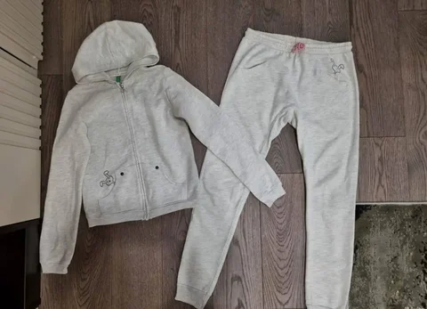 Спортивный костюм для девочки Benetton - Трусы в Москва