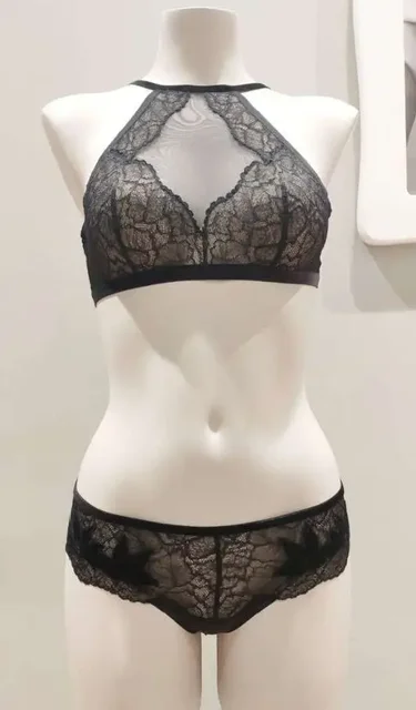 Новый комплект Triumph Essence - Одежда, обувь и аксессуары в Москва