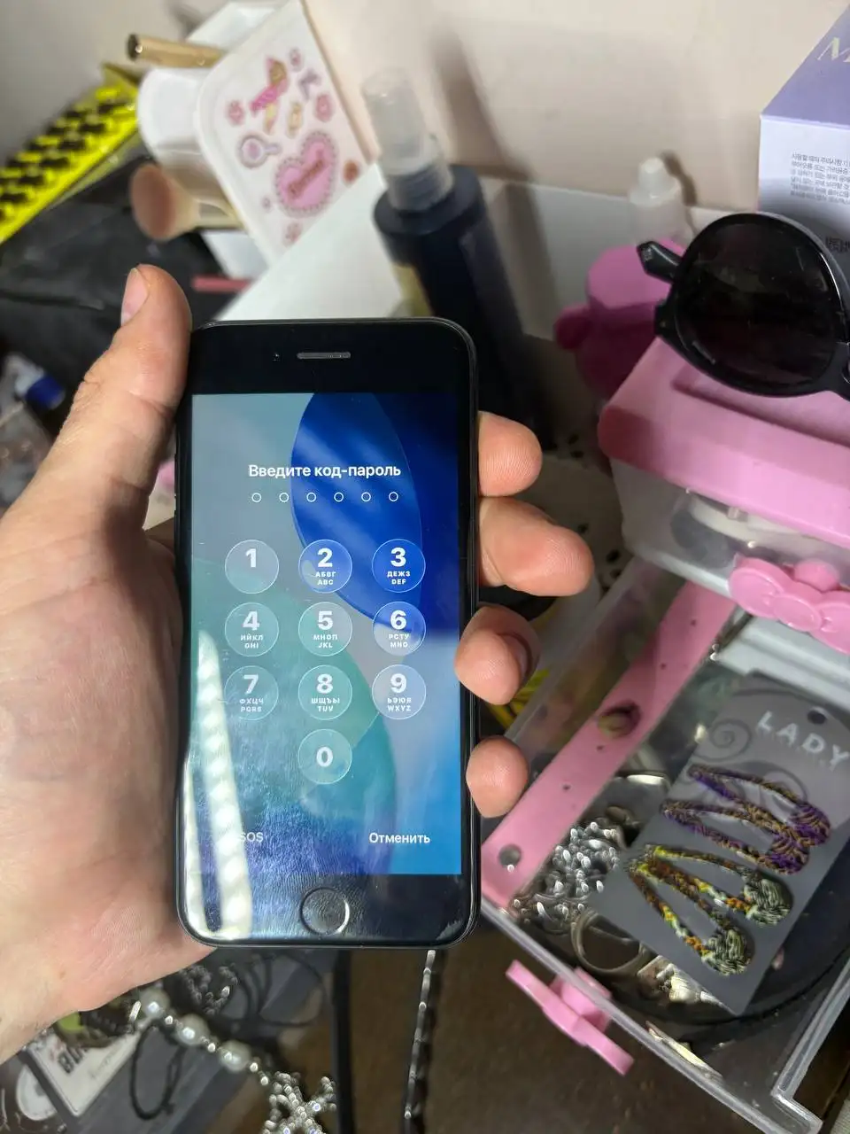 iPhone SE 2020 128GB - Смартфоны и гаджеты (Электроника) в Москва