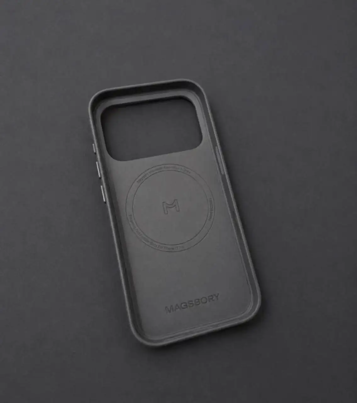 Чехол кожаный Magssory для iPhone 17 Pro - Аксессуары для телефонов (Электроника) в Москва