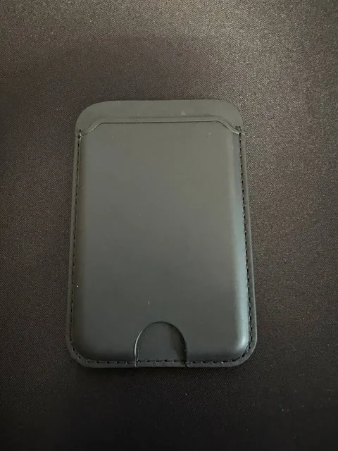 Картхолдер MagSafe (новый) - Зарядные устройства в Москва