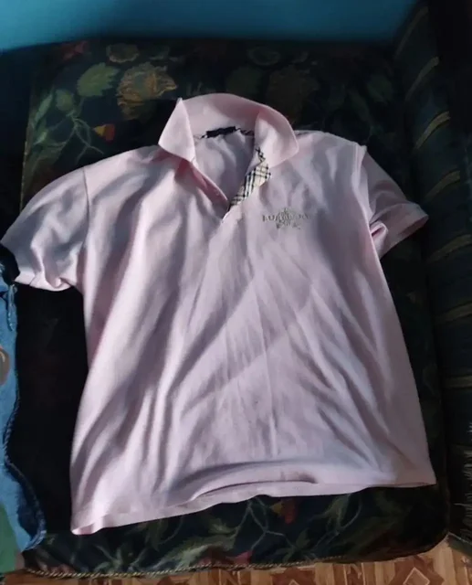 Продам 2 футболки Burberry и Dsquared2 оригинал - Одежда в Москва