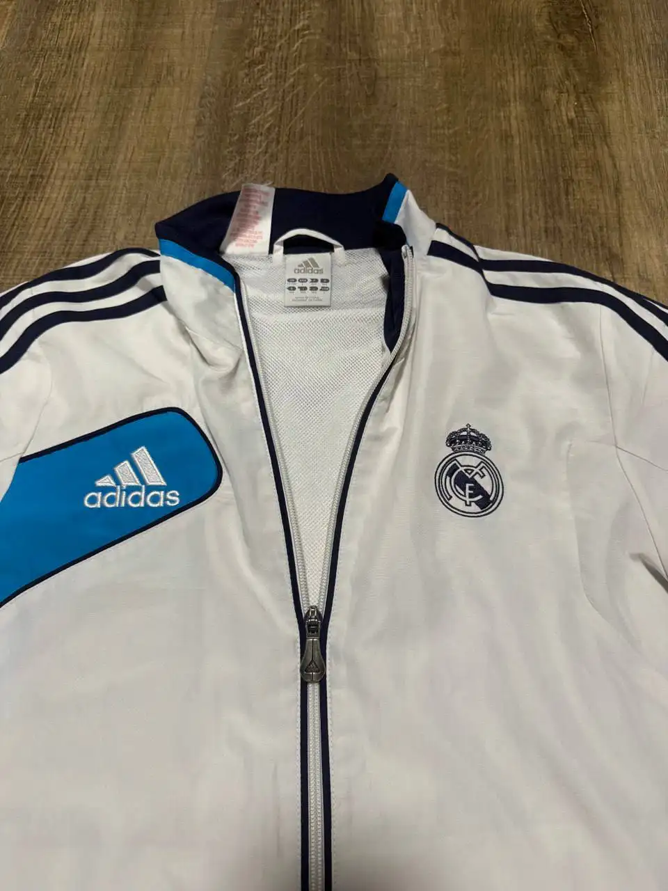 Adidas Real Madrid футболка, размер S - Футболки (Одежда) в Москва