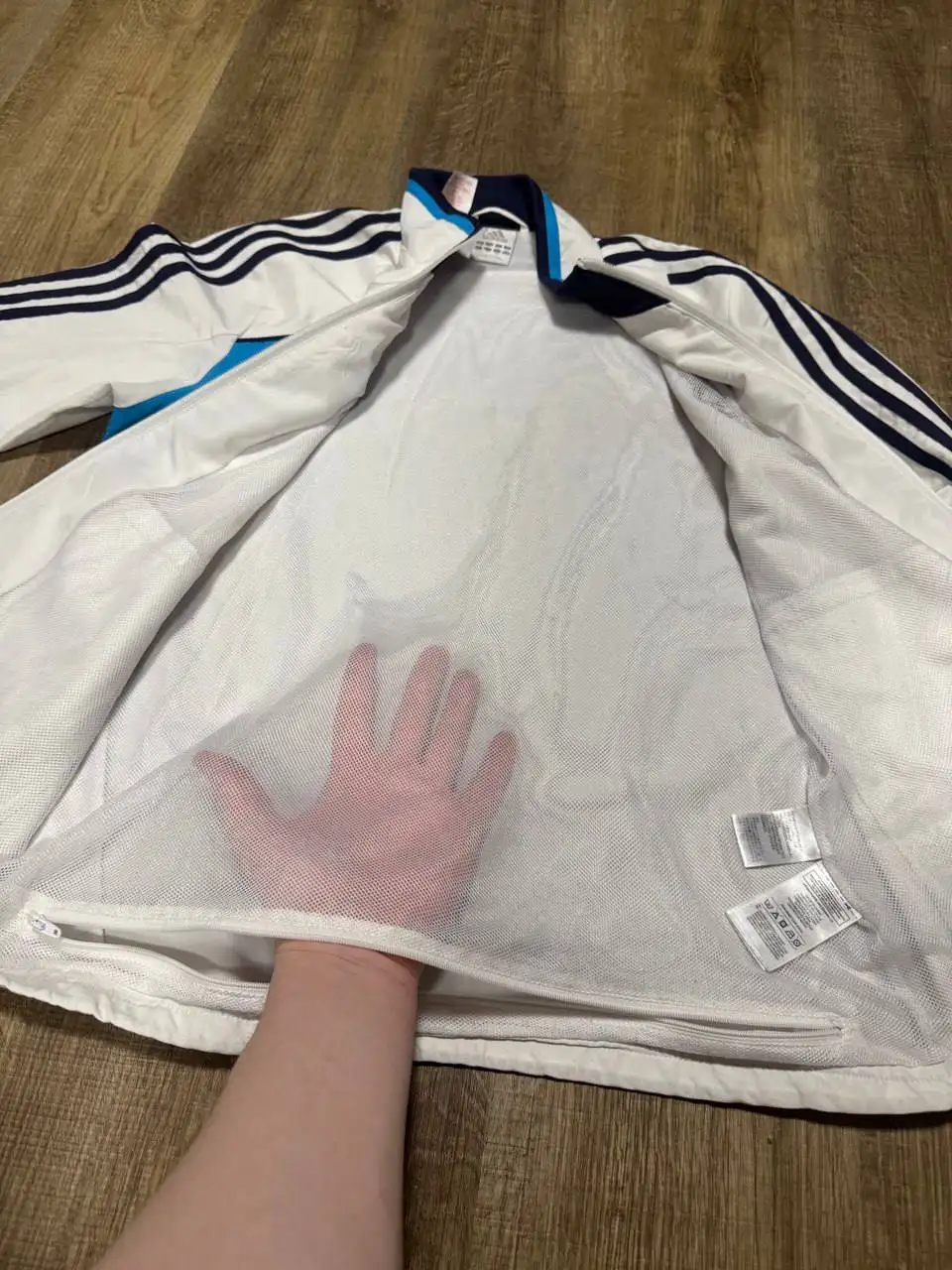 Adidas Real Madrid футболка, размер S - Футболки (Одежда) в Москва