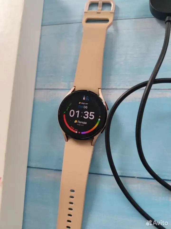 Samsung Galaxy Watch4 40mm смарт-часы б/у в отличном состоянии - Смарт-часы (Электроника) в Красноуфимск