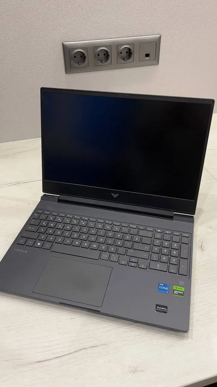 Ноутбук HP Victus 15, RTX 4050, 16GB RAM - Ноутбуки (Электроника) в Москва