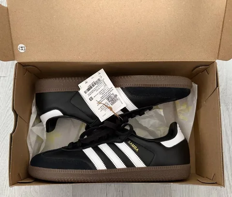 Продам новые Adidas Samba 40.5-41 (оригинал) - Жилетки в Москва
