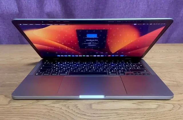 Macbook Pro M1 8/256 - Наушники и аудио в Москва