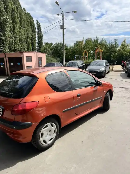Peugeot 206 1999 года