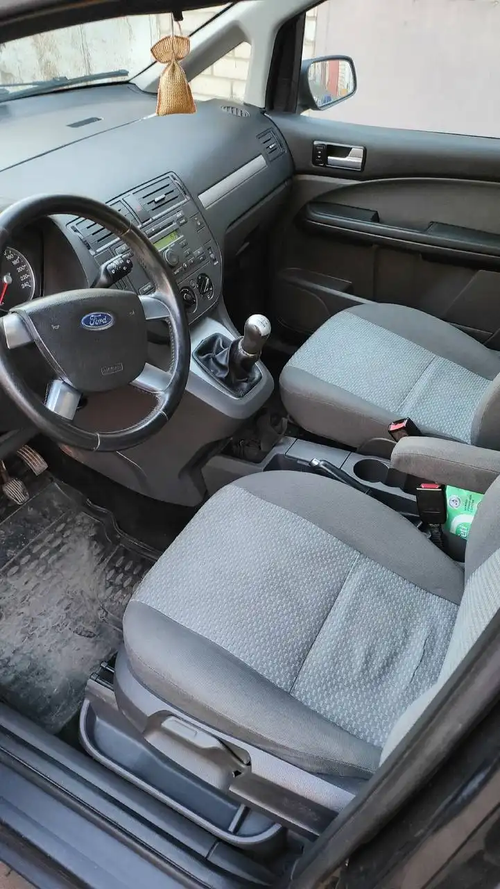 Ford C-MAX 1.8 бензиновый