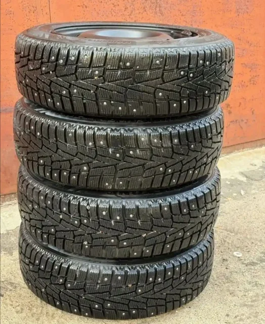 Продажа зимних колес на ВАЗ/Ладу - Авто в Воронеж