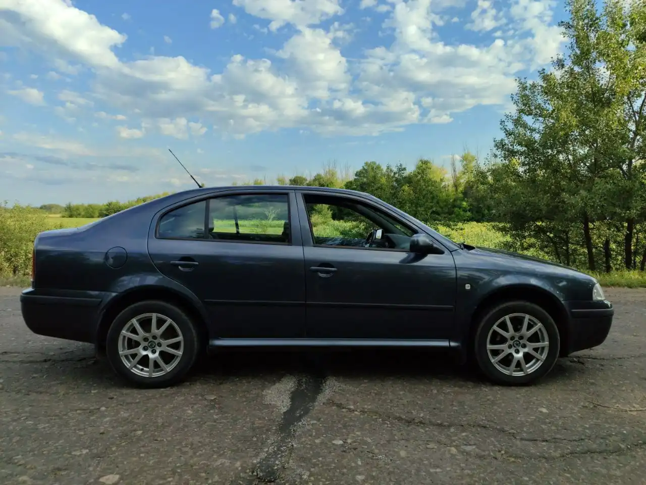 Шкода Октавия 1.6 2008 года