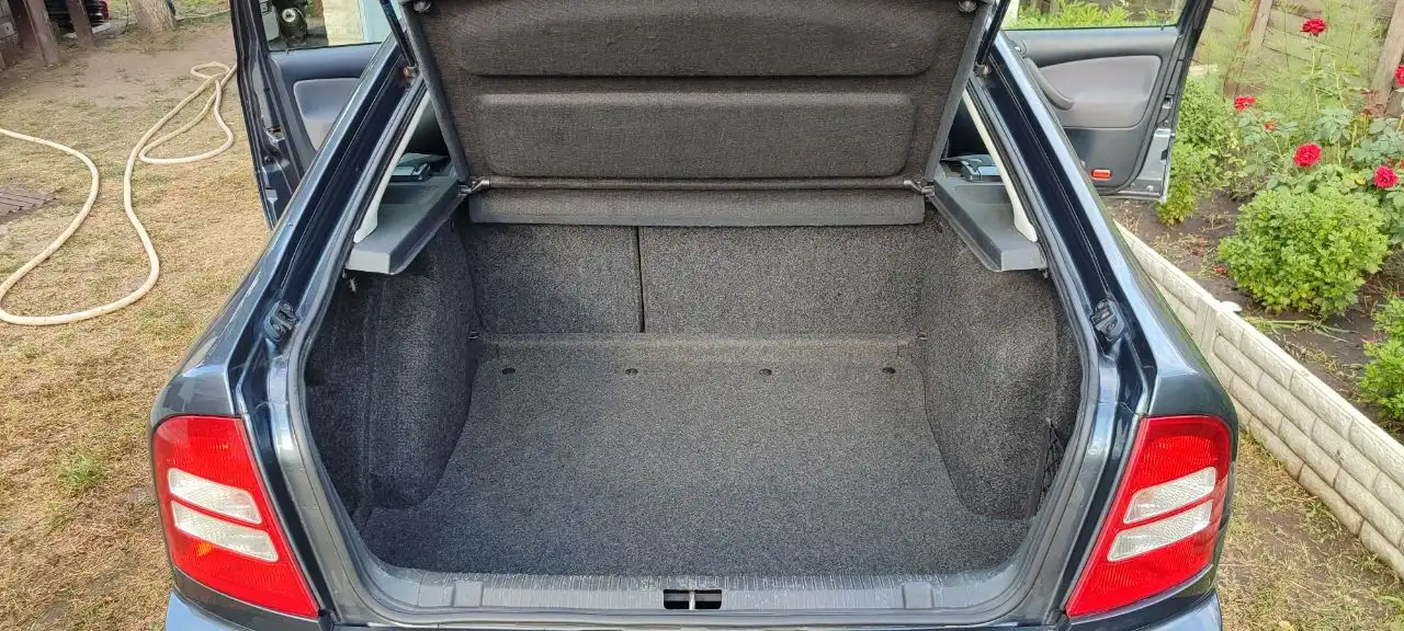 Шкода Октавия 1.6 2008 года