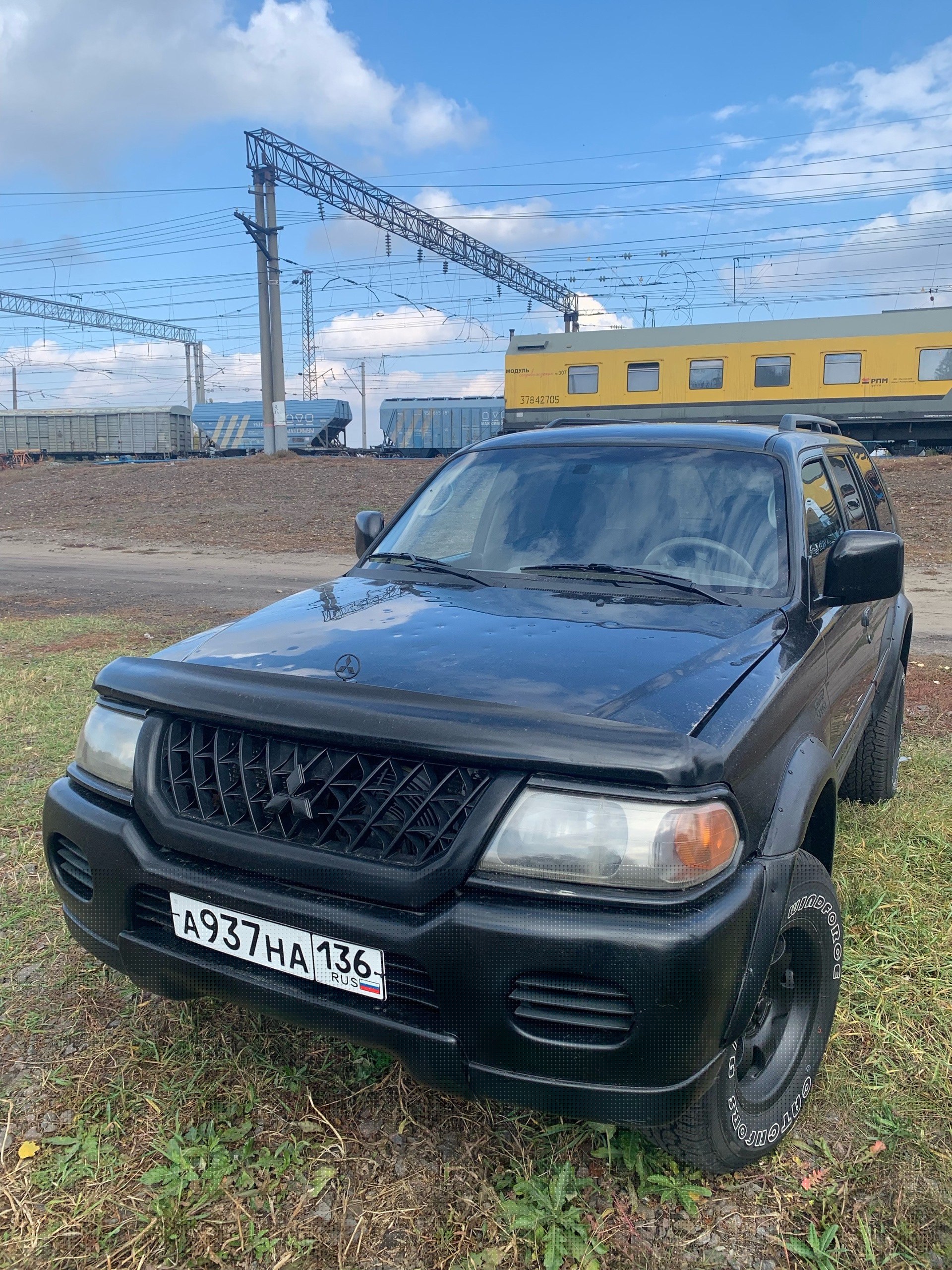 Продажа автомобиля 2001 года с АКПП, полным приводом, 3 литра бензин - Авто в Воронеж