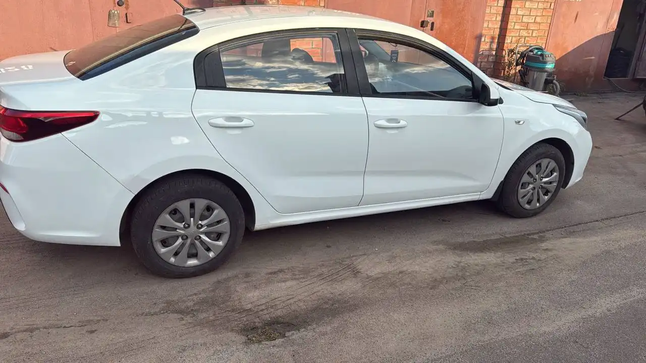 Kia Rio 4 2019 года с ГБО