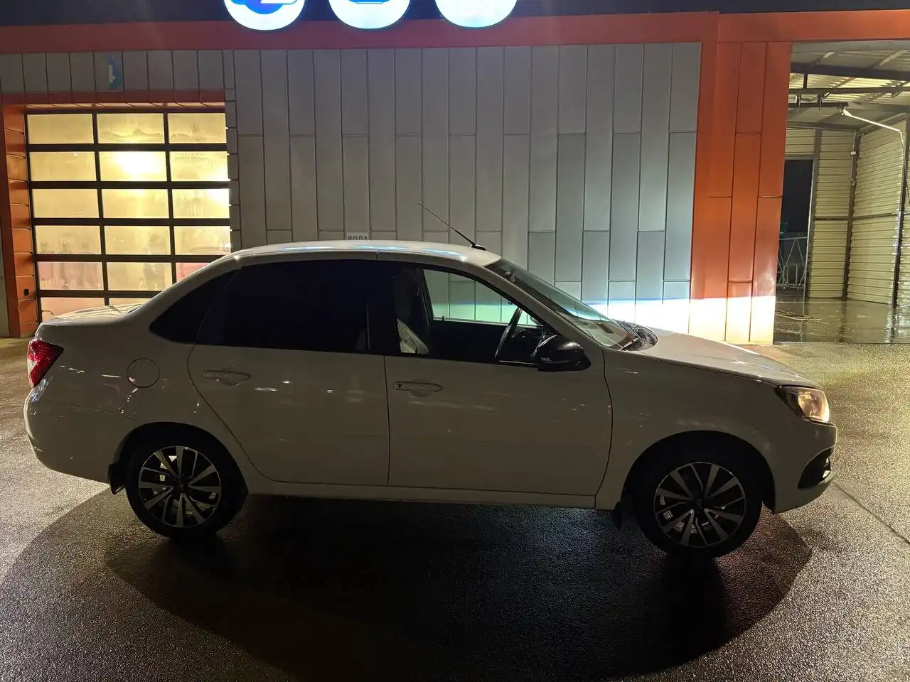 Продам Lada Granta 2024 года выпуска в комплектации Club