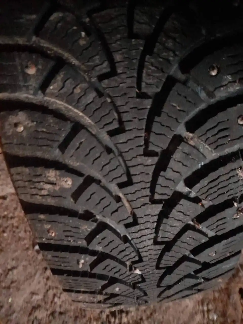 Продам резину Alpine R15 с дисками