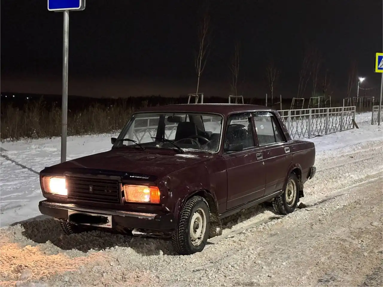 Продам ВАЗ 2107 7 лет без гнили