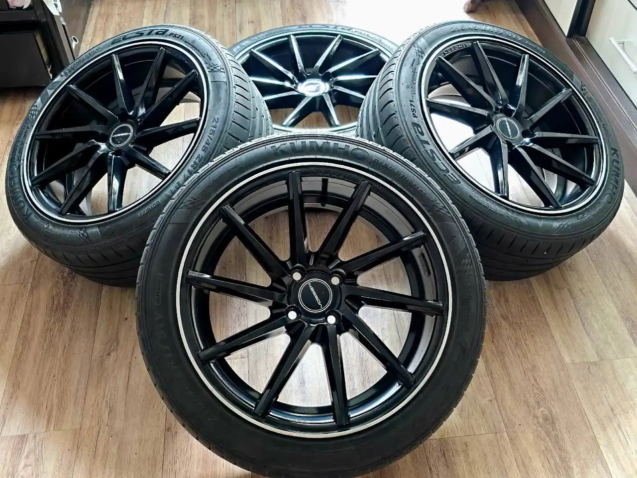 Продажа дисков Vossen CVT R17 с резиной WESTLAKE ALL SEASON ELITE Z-401