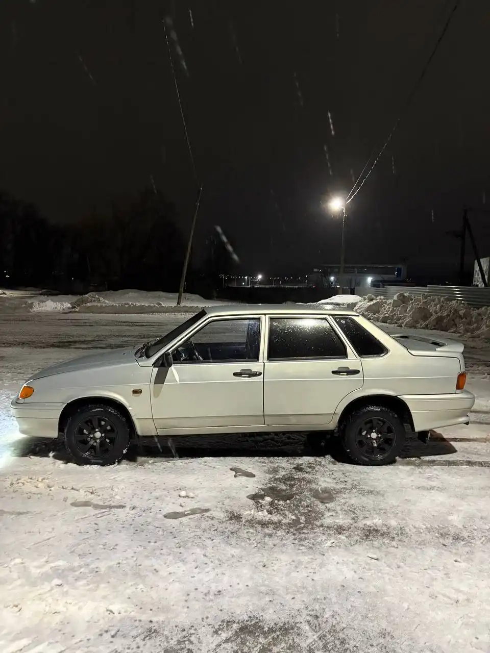 ВАЗ 2115 2005 года, 1.6 л, 76 л.с.