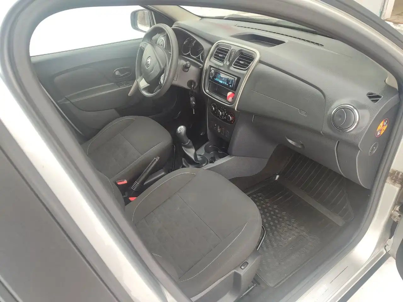 Renault Sandero Stepway 2017 года, один собственник, пробег 172 тыс.