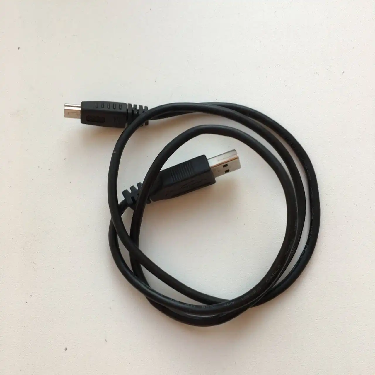 Кабель Mini-USB в USB для автомобильной техники - Кабели и переходники (Электроника) в Воронеж