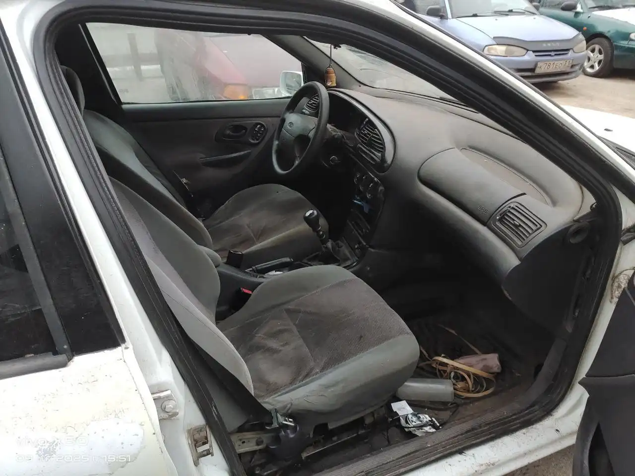 Продажа автомобиля с двигателем 2.0л, требующим капитального ремонта - Легковые автомобили (Авто) в Воронеж