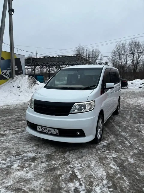 Продажа Nissan Serena C25 4WD в Воронеже - Легковые автомобили в Воронеж