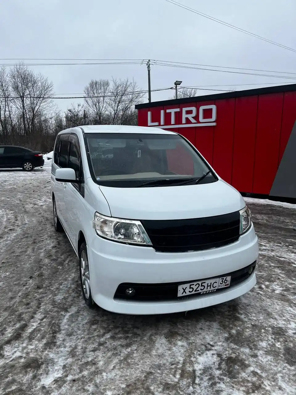 Продажа Nissan Serena c25 4WD в хорошем состоянии - Минивэны (Авто) в Воронеж