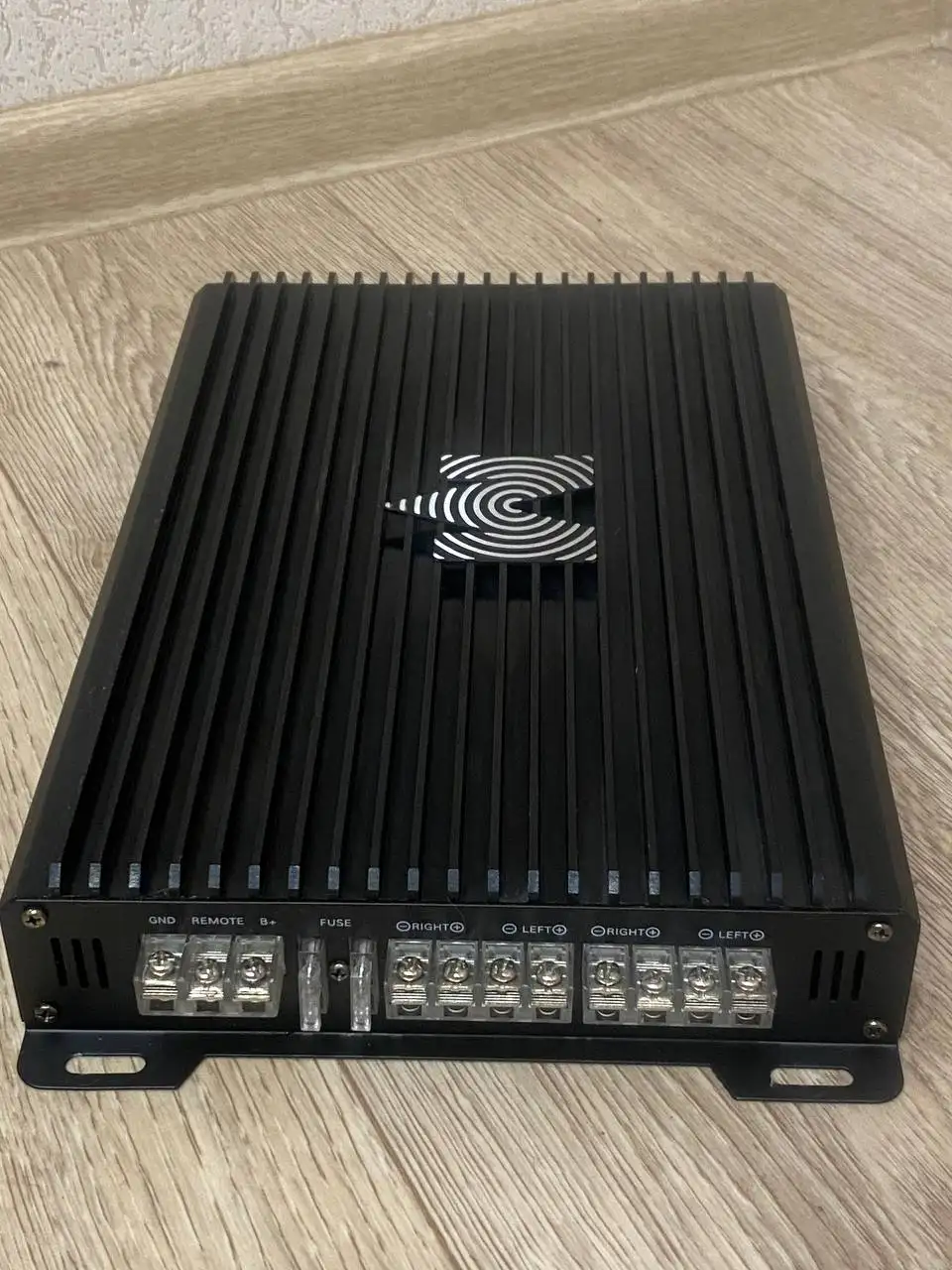 Продам усилитель momo 4.75 700w - Аудио (Авто) в Воронеж