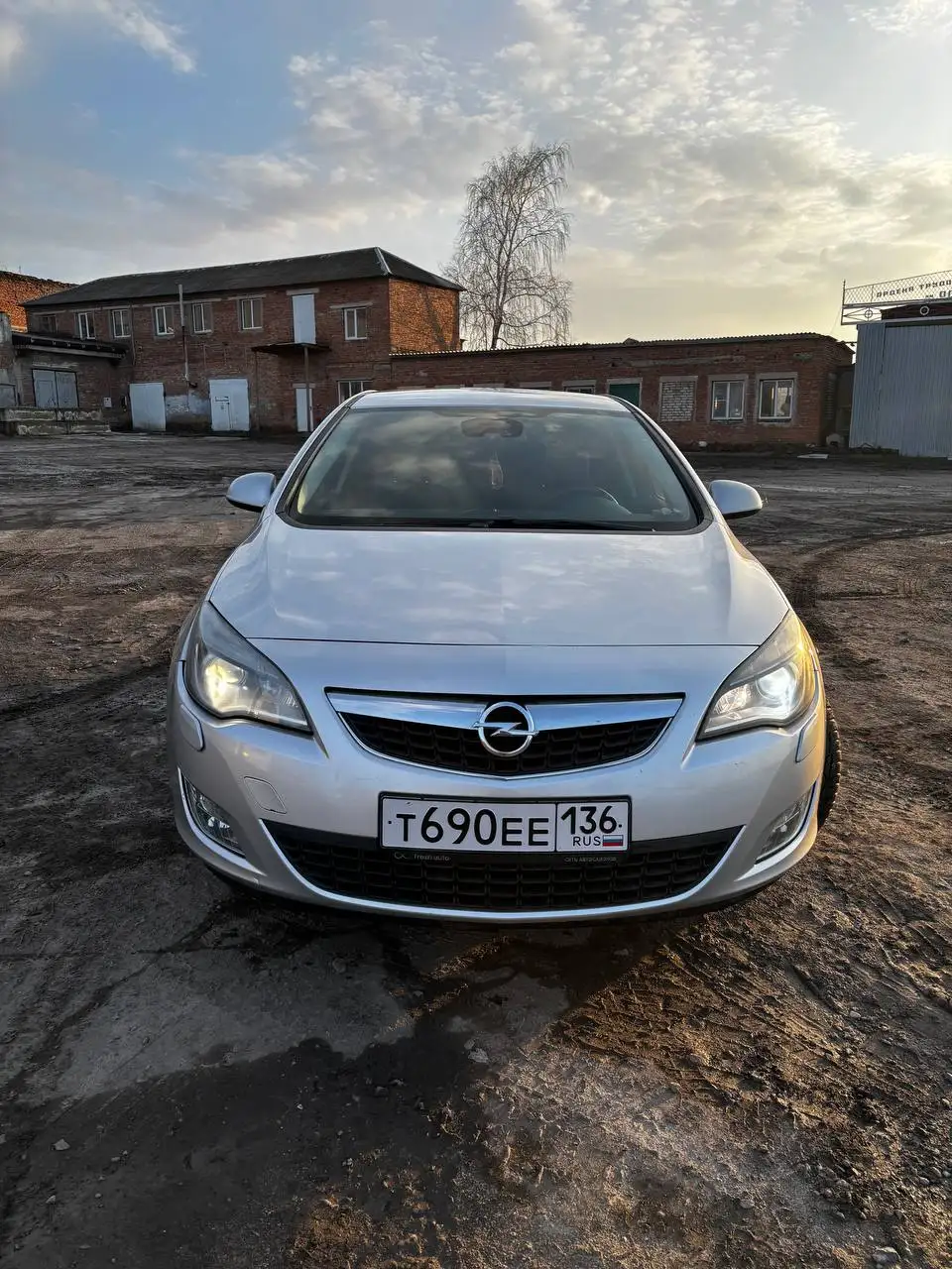 Продам Opel Astra J 2010 года в редкой комплектации - Легковые автомобили (Авто) в Алексеевка
