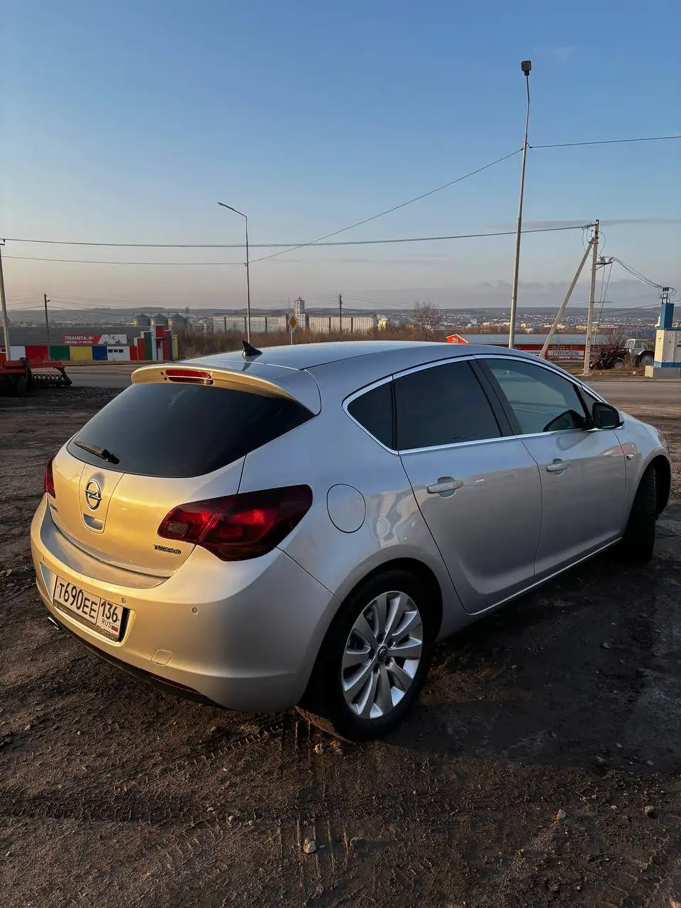 Продам Opel Astra J 2010 года в редкой комплектации - Легковые автомобили (Авто) в Алексеевка