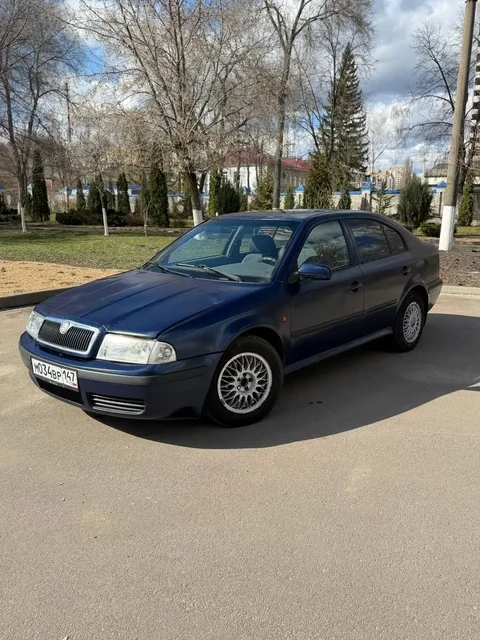 Продажа Skoda Octavia Tour 2001 года, 1.8 механика - Запчасти в Воронеж