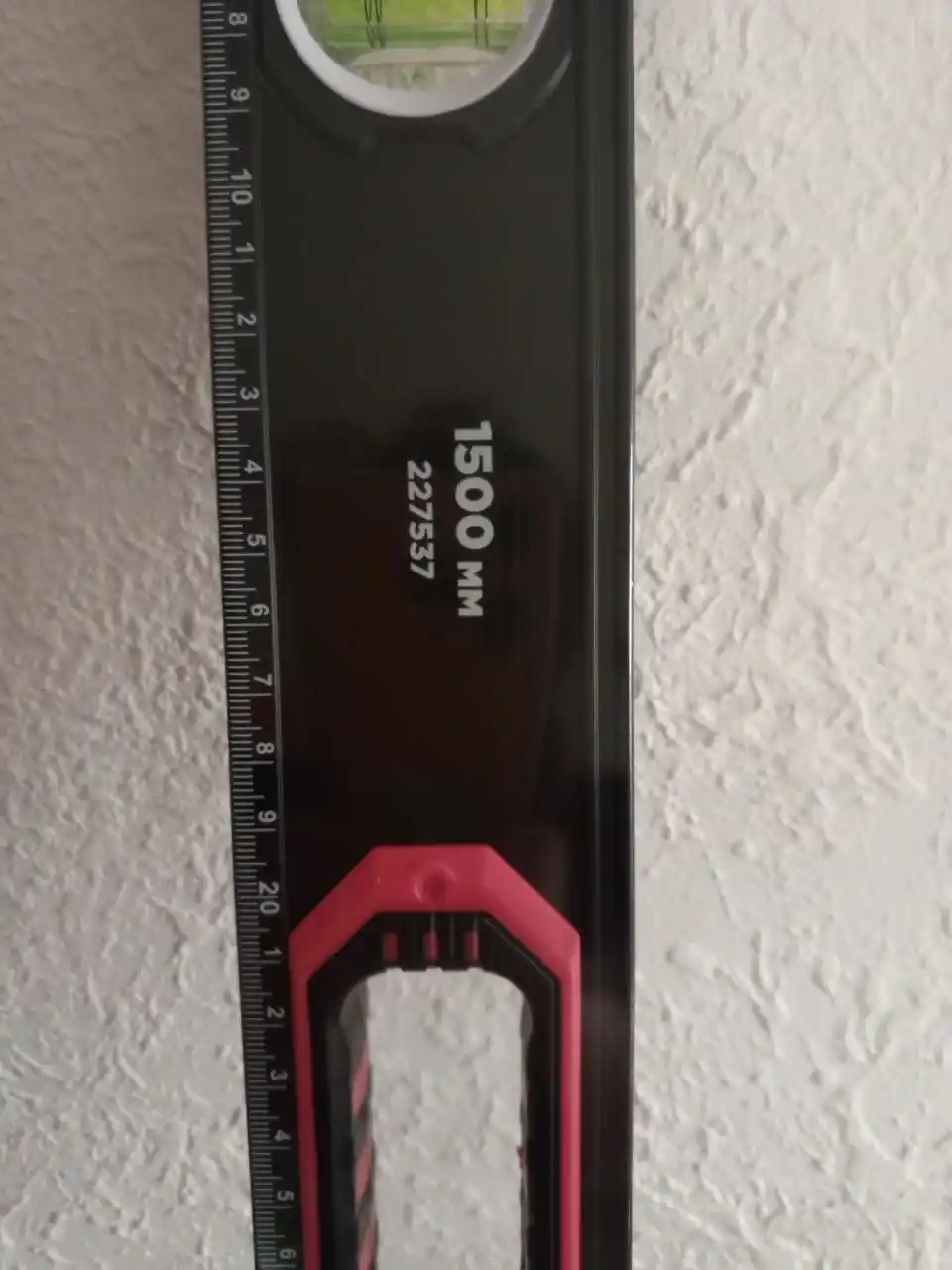 Гофра, морилка, уровень