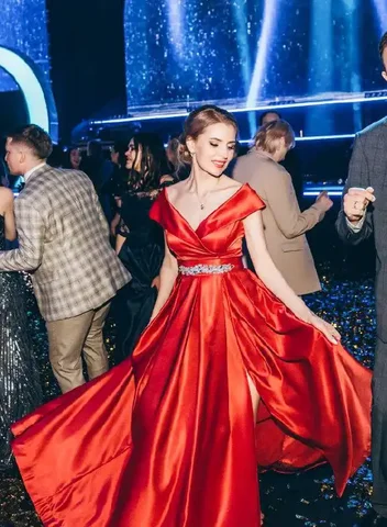 Платье вечерное - частное объявление в Тюмень