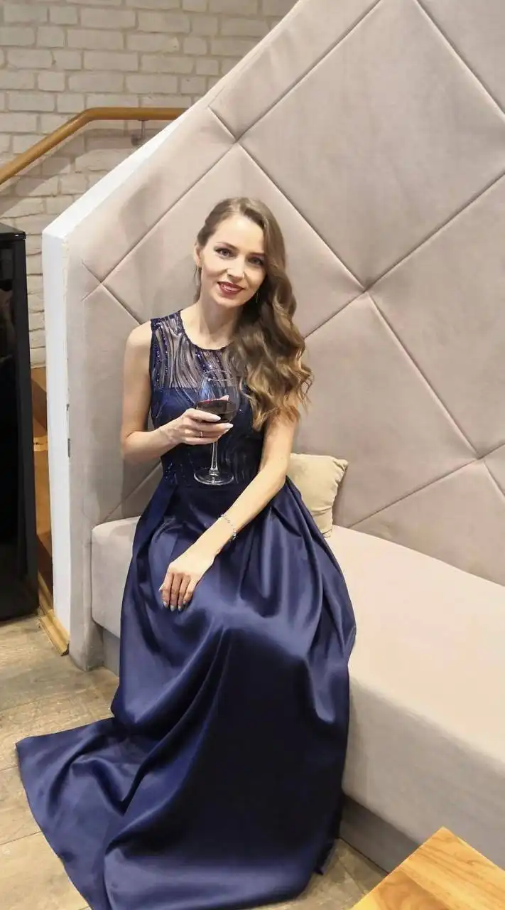 Платье вечерное