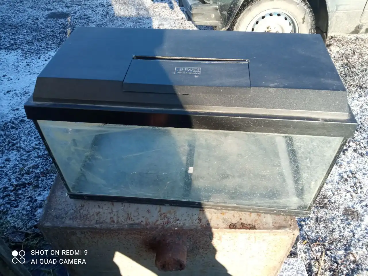 Продам аквариум 60x30x30 см