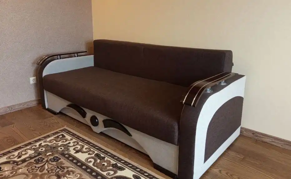 Отдам бесплатно раскладной диван из-за переезда - Мебель (Для дома и дачи) в Тюмень