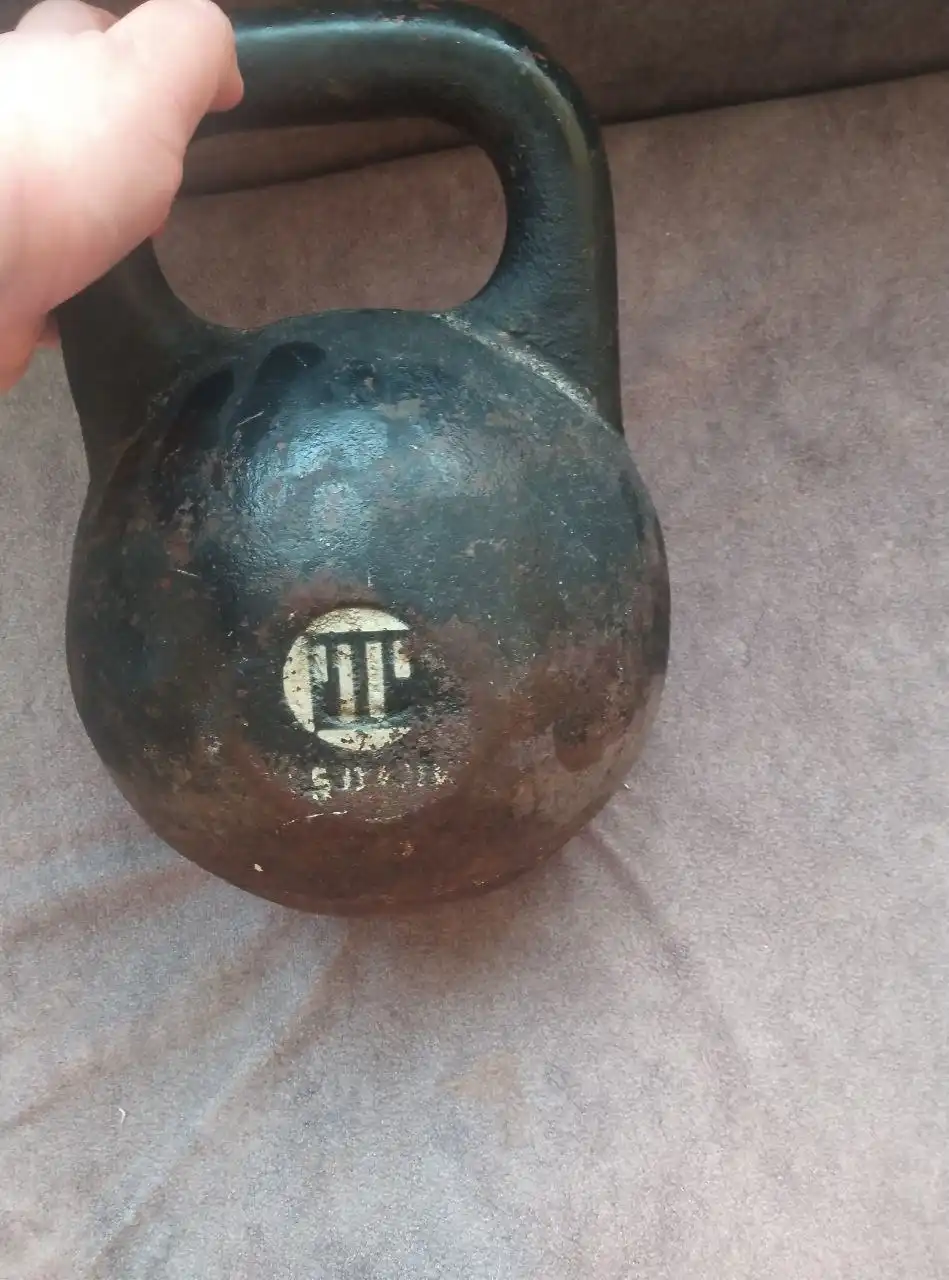 Продам гирю 24 кг - Спорт и фитнес (Хобби и отдых) в Тюмень