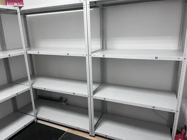 Стеллажи для инструментов и сырья - Мягкие игрушки в Тюмень