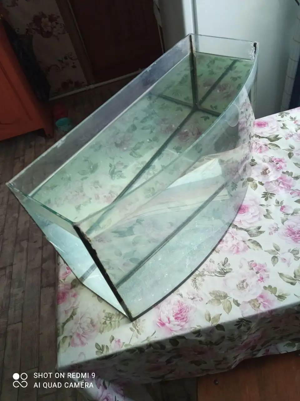 Продам аквариум на 30 литров - Аквариумистика (Хобби и отдых) в Тюмень