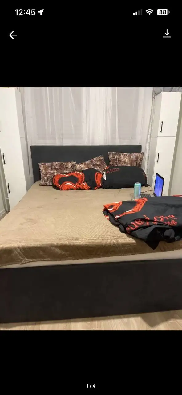 Кровать двуспальная с матрасом - Мебель (Для дома и дачи) в Тюмень