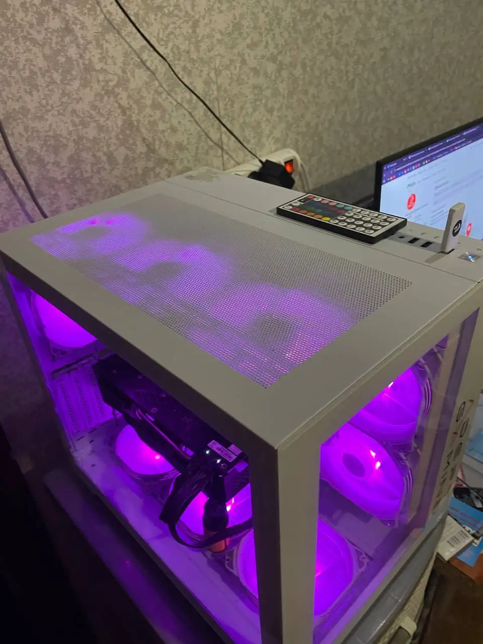 Игровой компьютер AMD Ryzen 5 7600 с видеокартой RX 5700 - Компьютеры и комплектующие (Электроника) в Тюмень