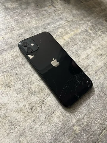 Куплю айфон до 12 - Электроника в Тюмень