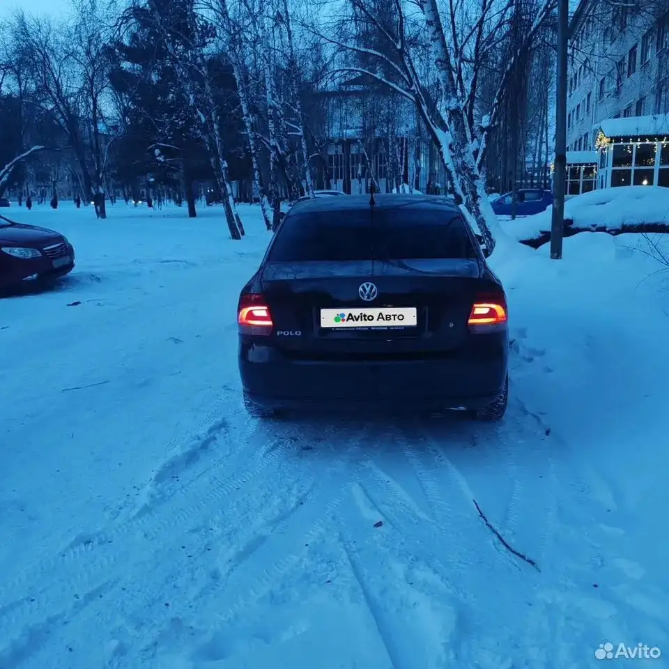 Volkswagen Polo 2011 года - Легковые автомобили (Авто) в Тюмень