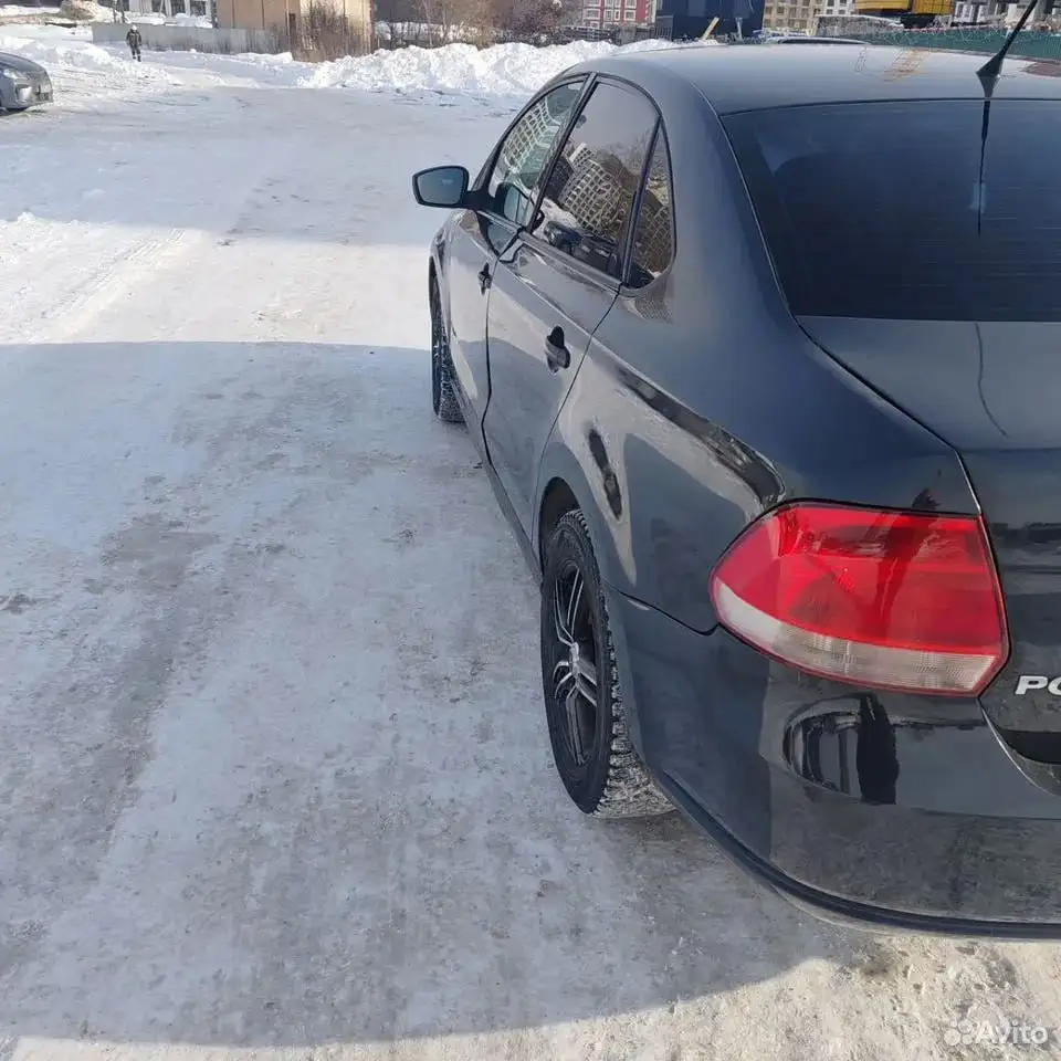 Volkswagen Polo 2011 года - Легковые автомобили (Авто) в Тюмень