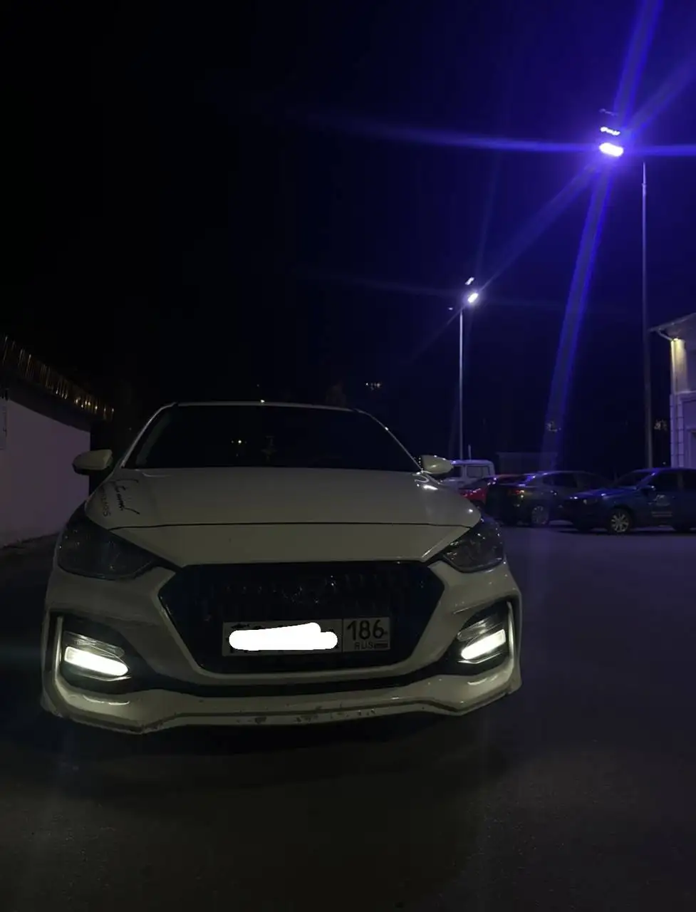 Продам передний бампер с тюнингом для Hyundai Solaris 2 - Кузовные детали (Запчасти) в Тюмень