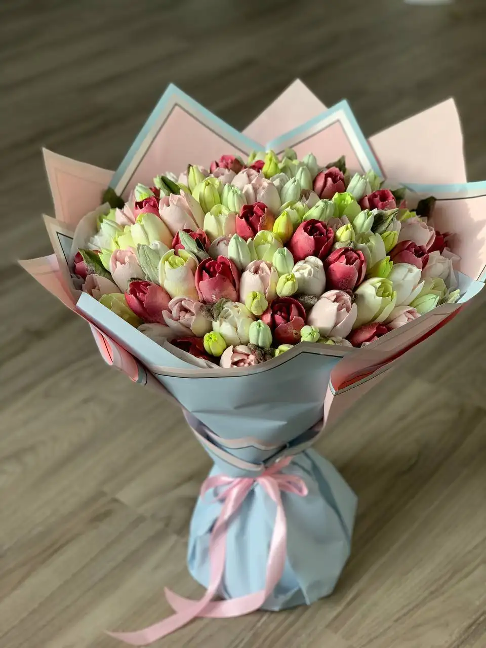 Букеты и цветы на 8 марта - Цветы (Хобби и отдых) в Тюмень