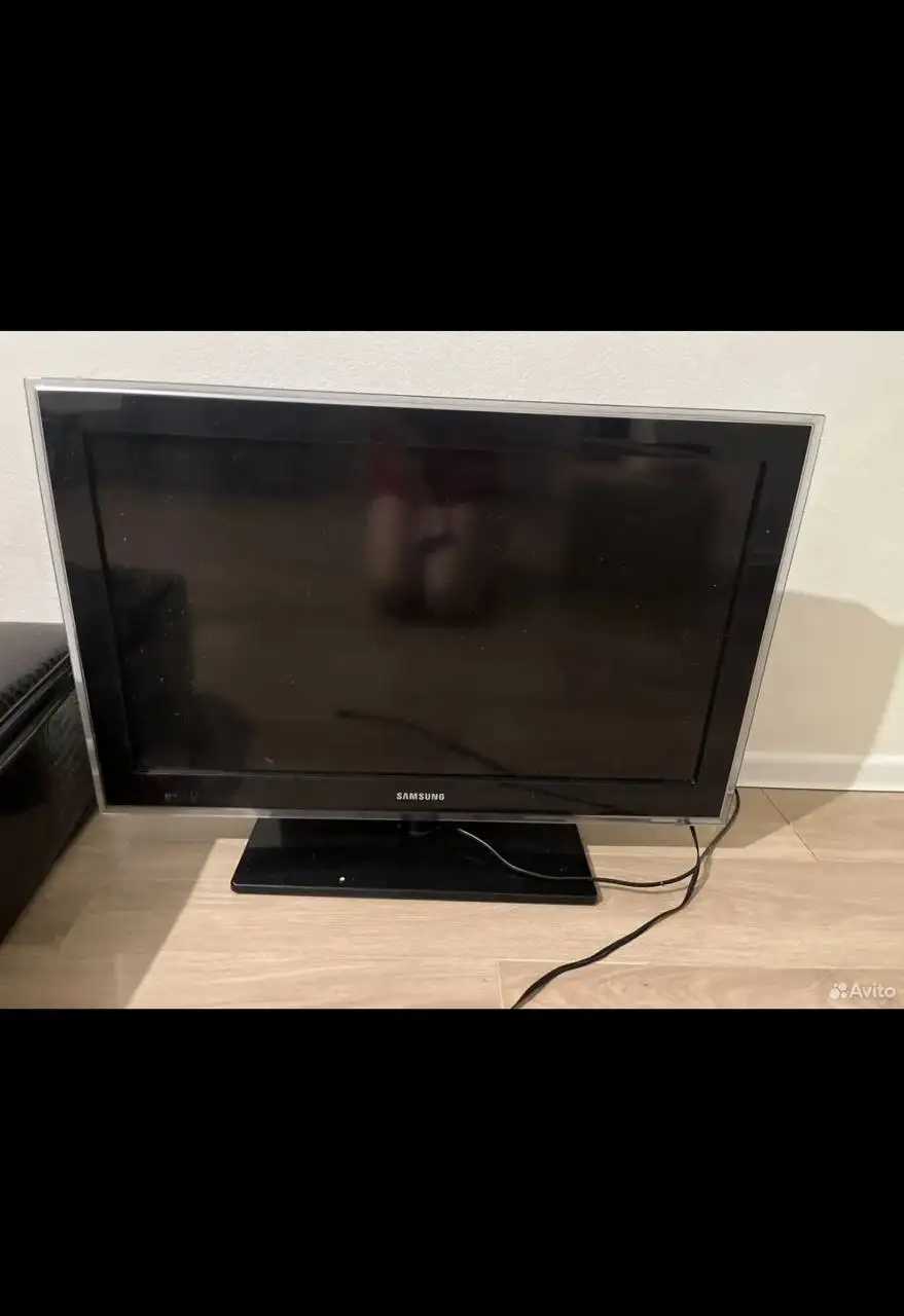Телевизор Samsung 32 дюйма - Телевизоры (Электроника) в Тюмень